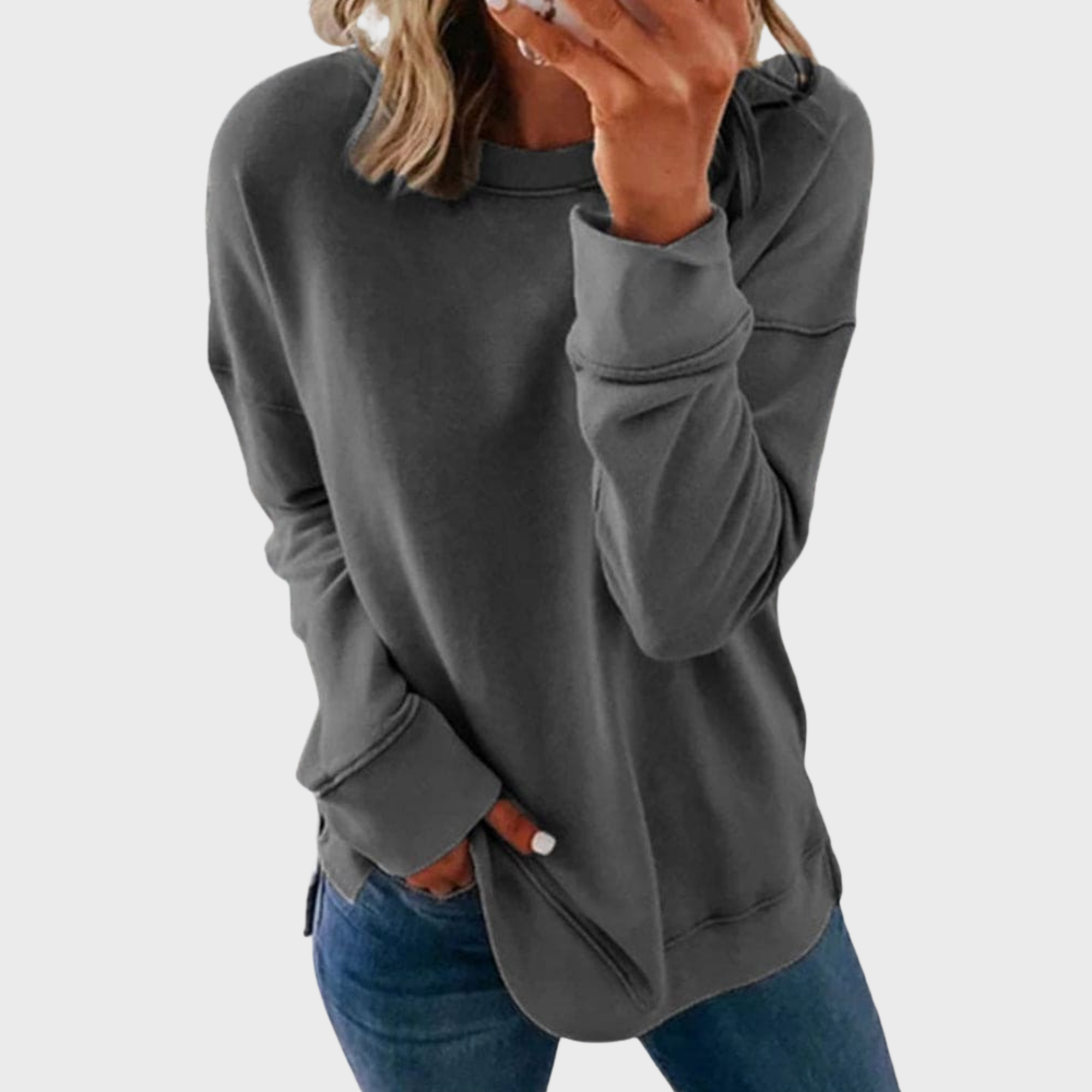 Elizabeth | Casual style with a solid-colored sweater