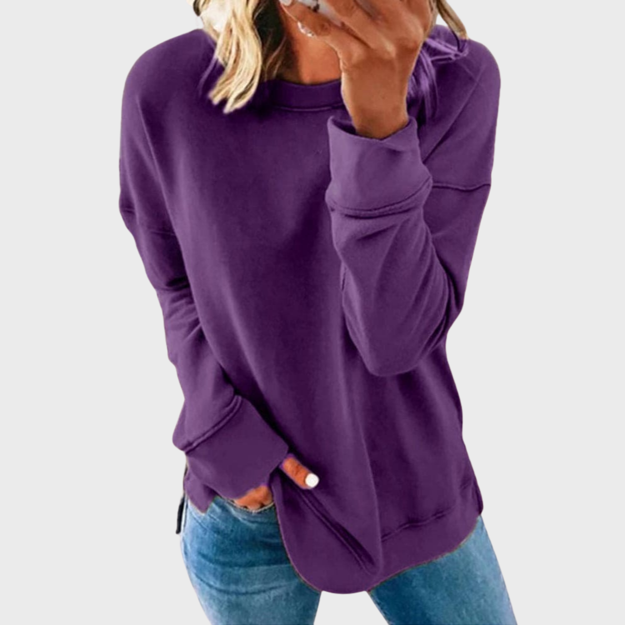 Elizabeth | Casual style with a solid-colored sweater